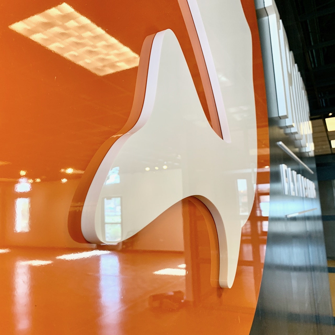 Logo Sign
